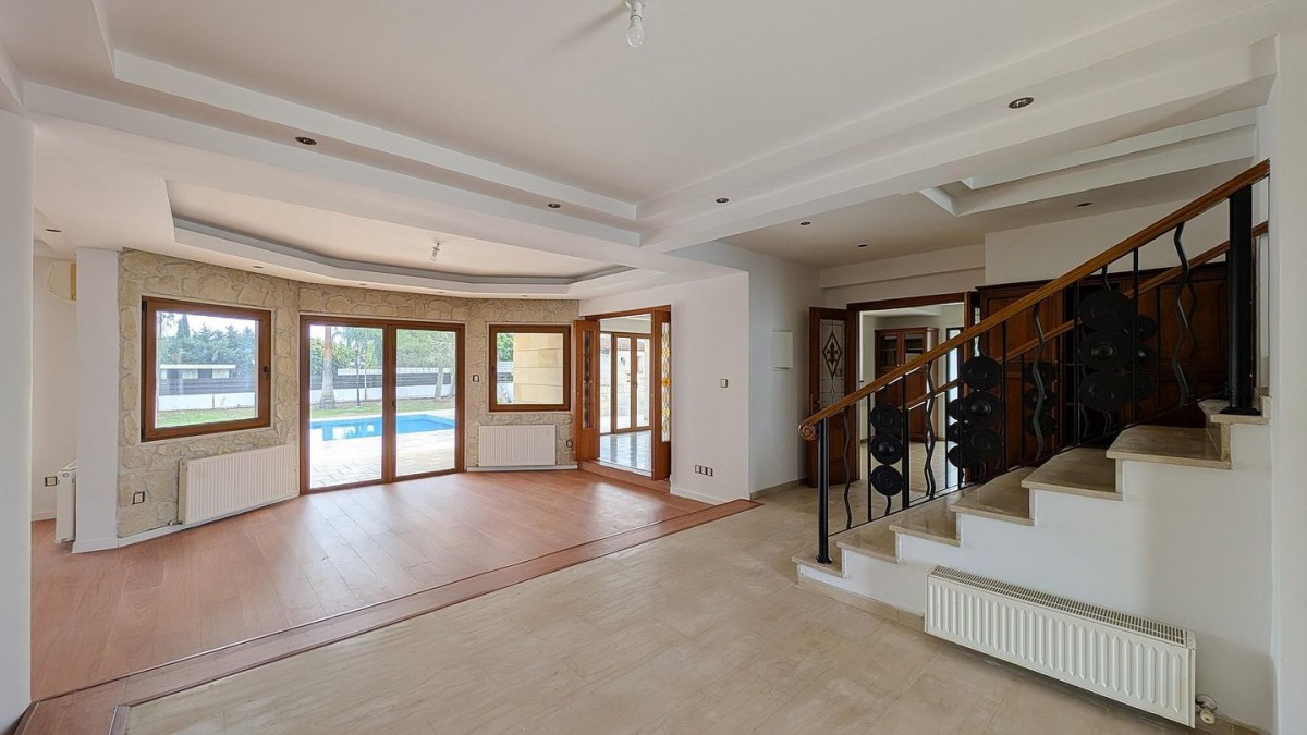 Luxurious Mansion in Agios Georgios, Latsia, Nicosia