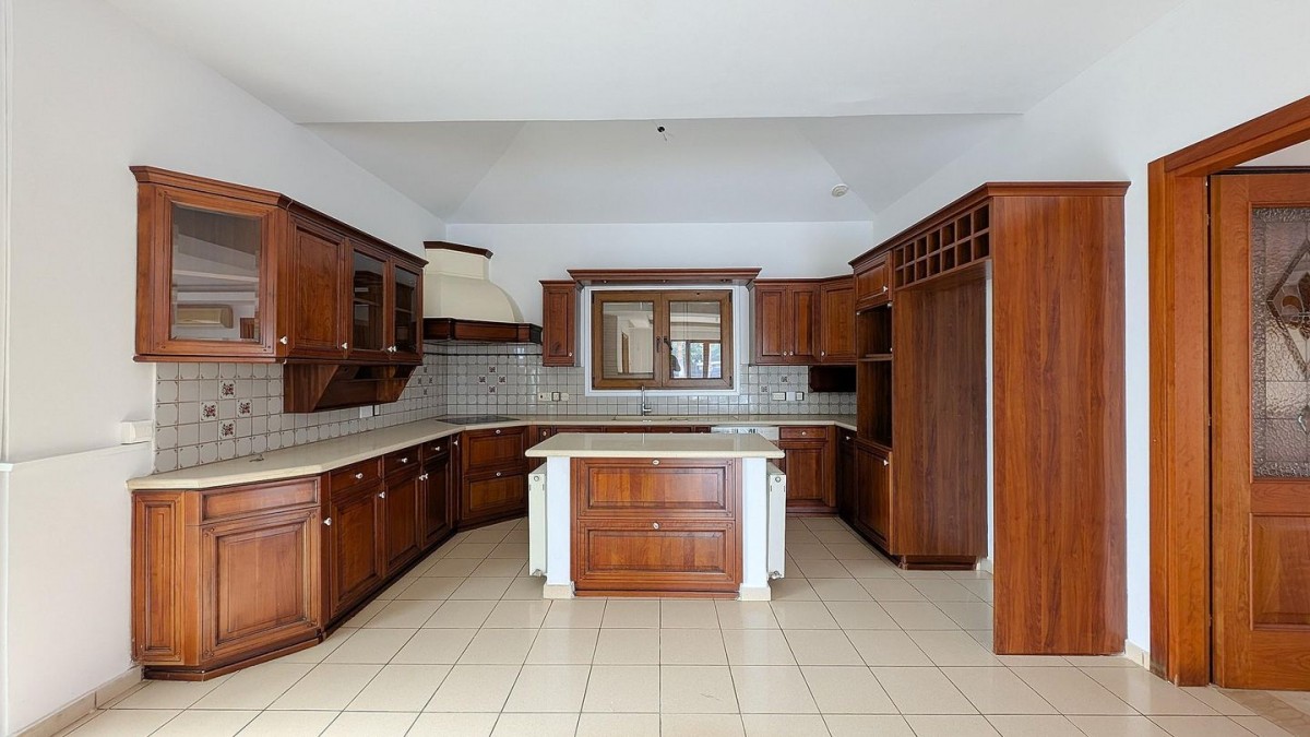 Luxurious Mansion in Agios Georgios, Latsia, Nicosia