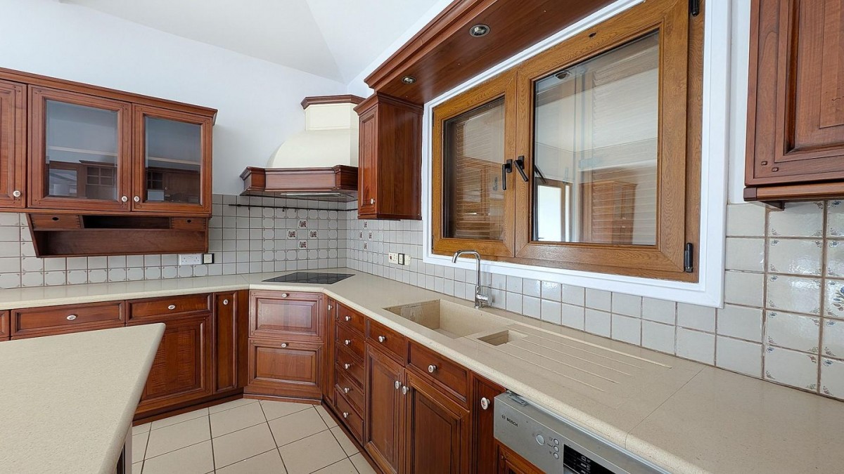 Luxurious Mansion in Agios Georgios, Latsia, Nicosia