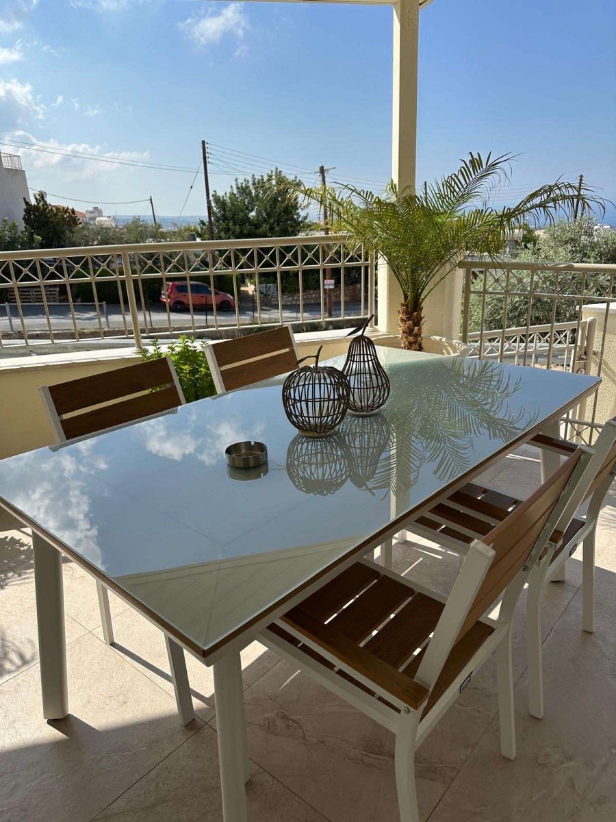 Detached Villa For Sale  in  Peyia