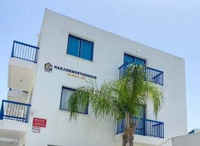 Kato Paphos - Universal Apartment For Sale | WW30877