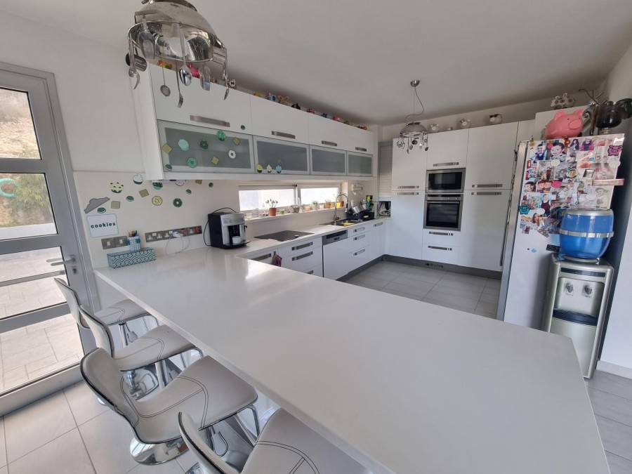 Detached Villa For Sale  in  Episkopi