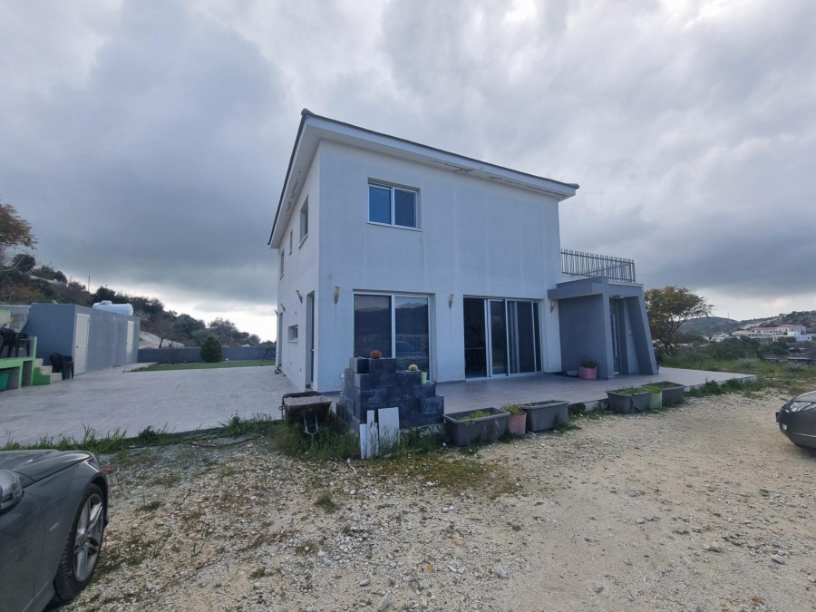 Detached Villa For Sale  in  Episkopi