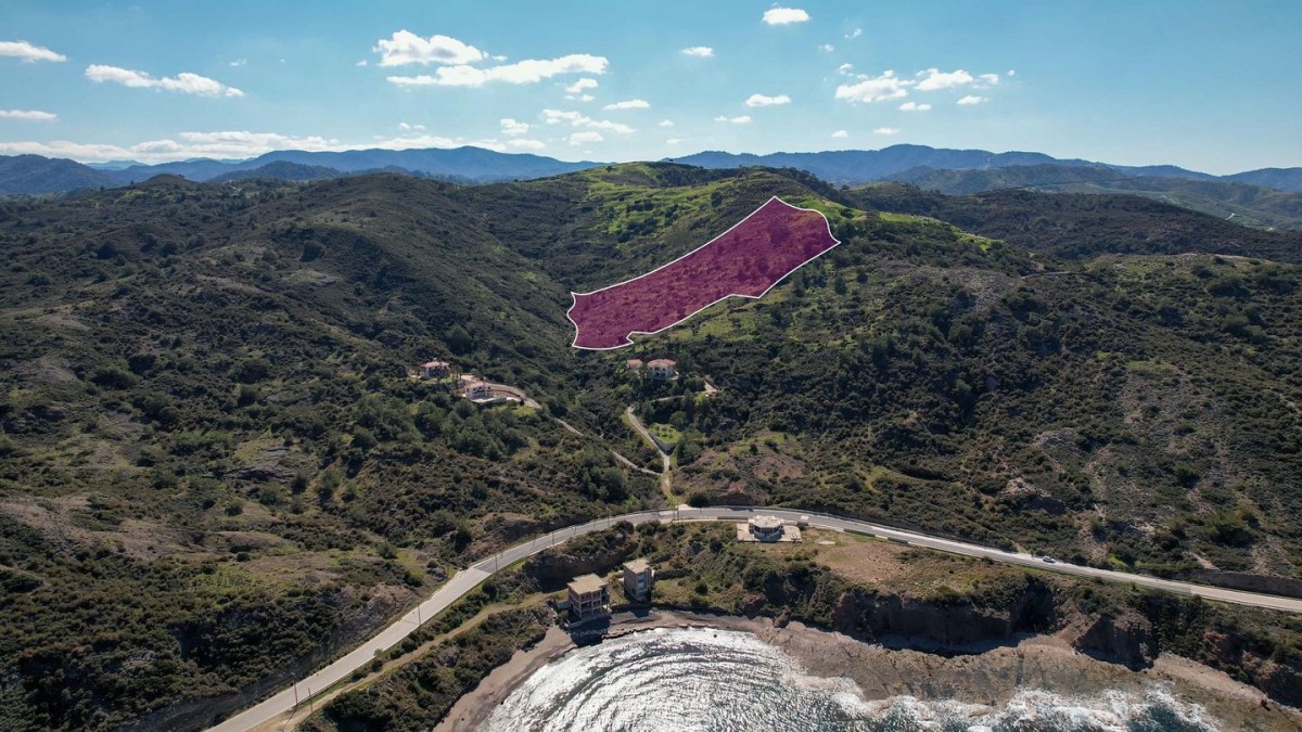 (Share) Residential field in Pigeneia, Nicosia