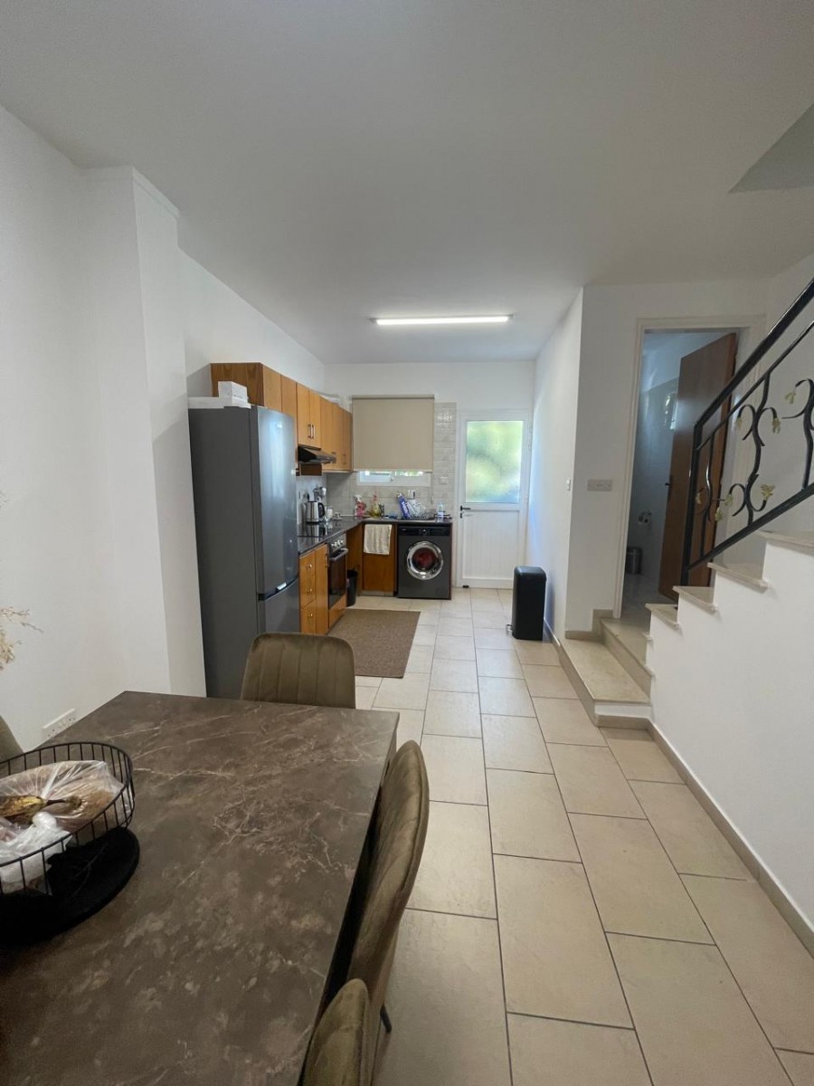 Town House / Maisonette For Rent  in  Paphos