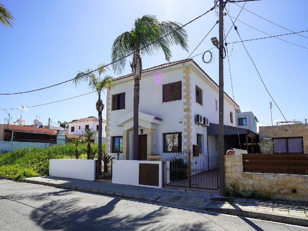 House - Dali, Nicosia