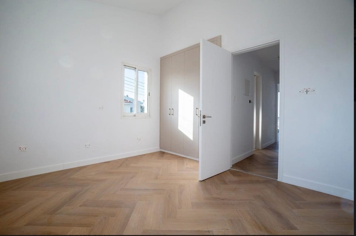 Town House / Maisonette For Sale  in  Petrideia