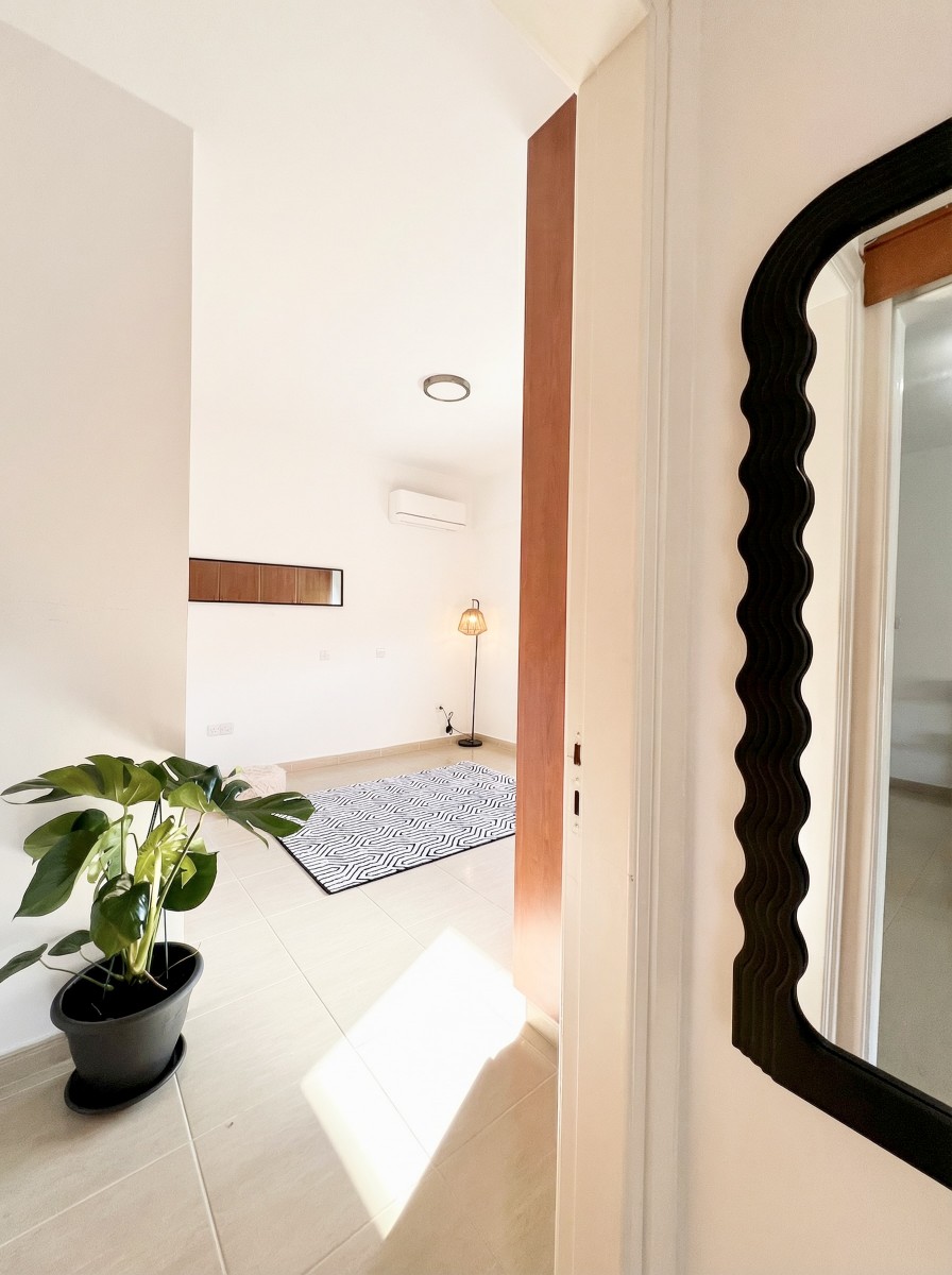 Apartment For Sale  in  Yeroskipou