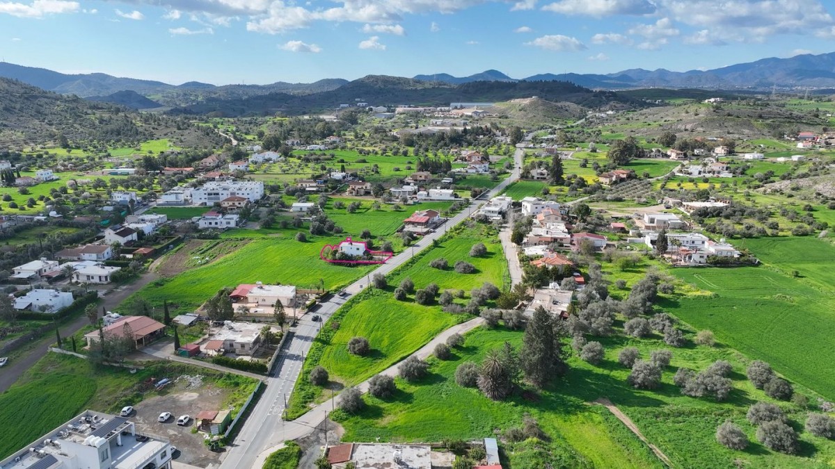 Two-Bedroom Detached House in Agia Varvara, Nicosia