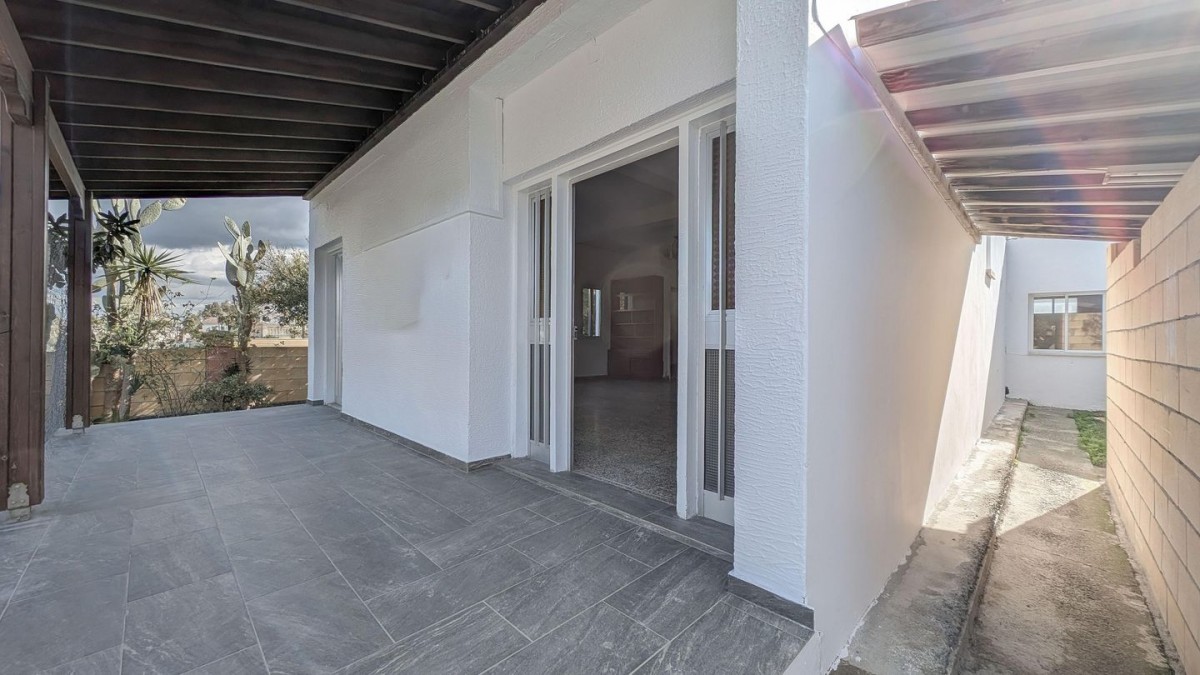 Two-Bedroom Detached House in Agia Varvara, Nicosia