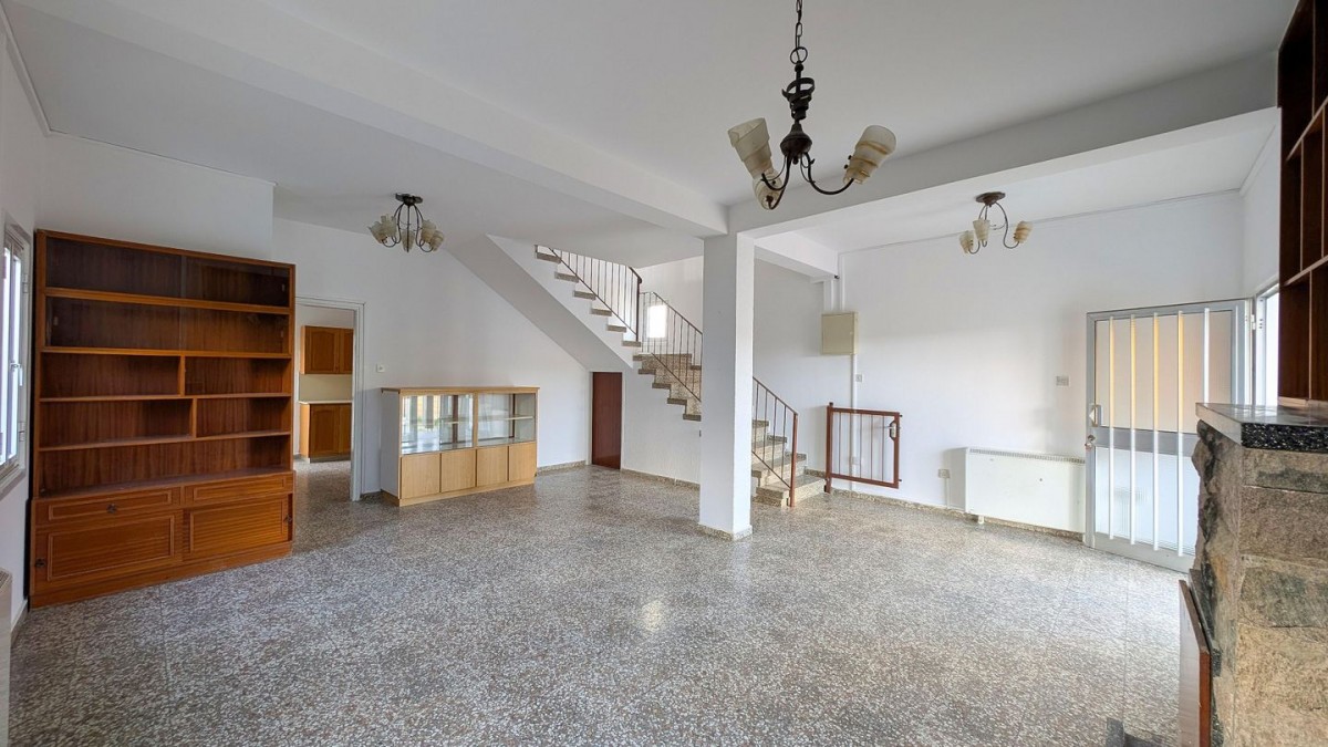 Two-Bedroom Detached House in Agia Varvara, Nicosia