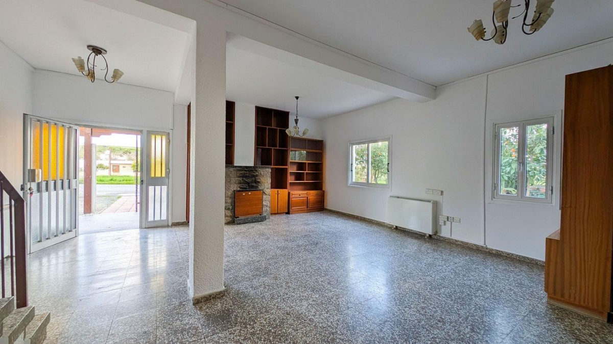 Two-Bedroom Detached House in Agia Varvara, Nicosia