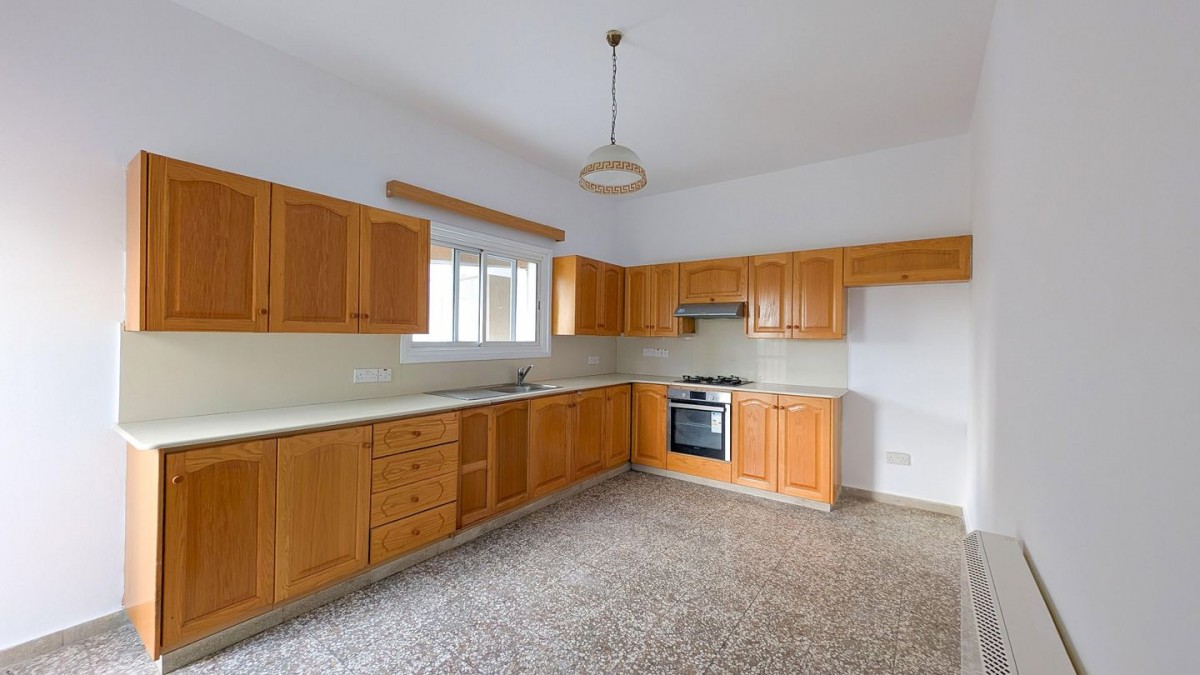 Two-Bedroom Detached House in Agia Varvara, Nicosia