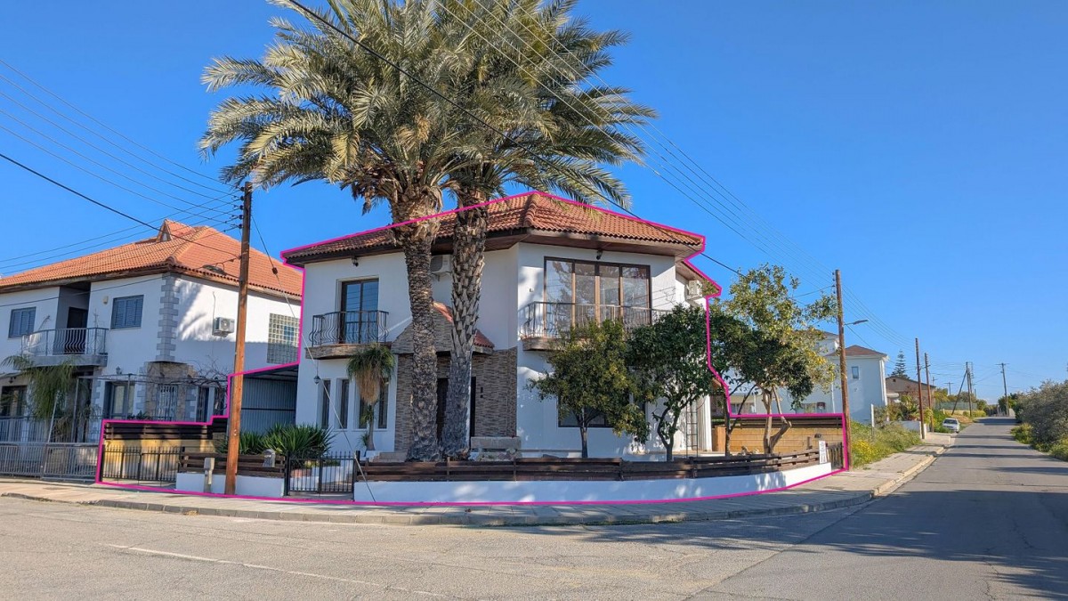Four-Bedroom Detached House in Tseri, Nicosia