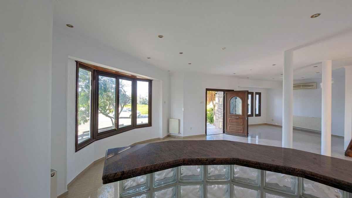 Four-Bedroom Detached House in Tseri, Nicosia