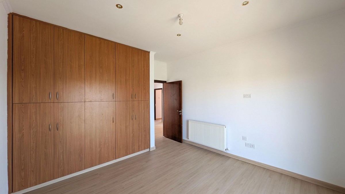 Four-Bedroom Detached House in Tseri, Nicosia