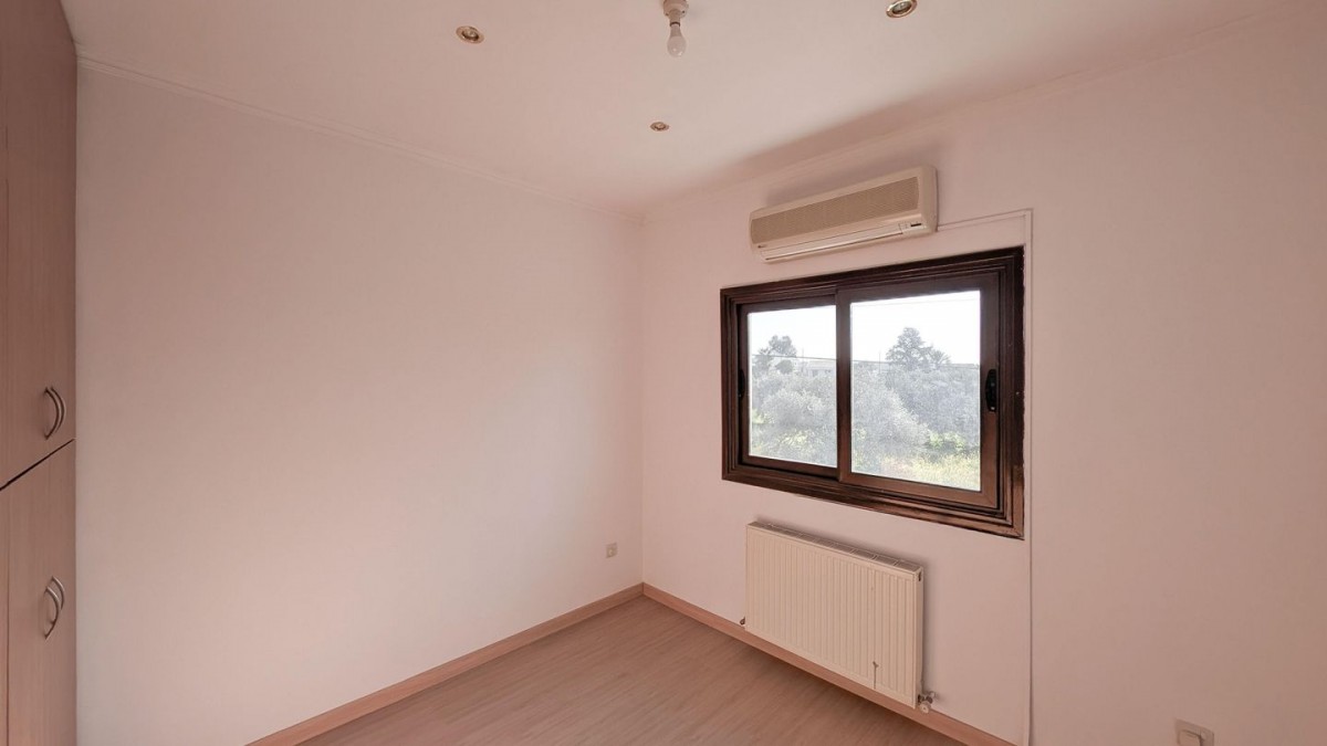Four-Bedroom Detached House in Tseri, Nicosia