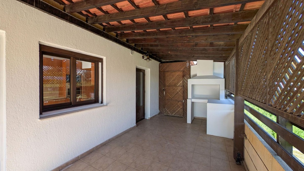 Four-Bedroom Detached House in Tseri, Nicosia