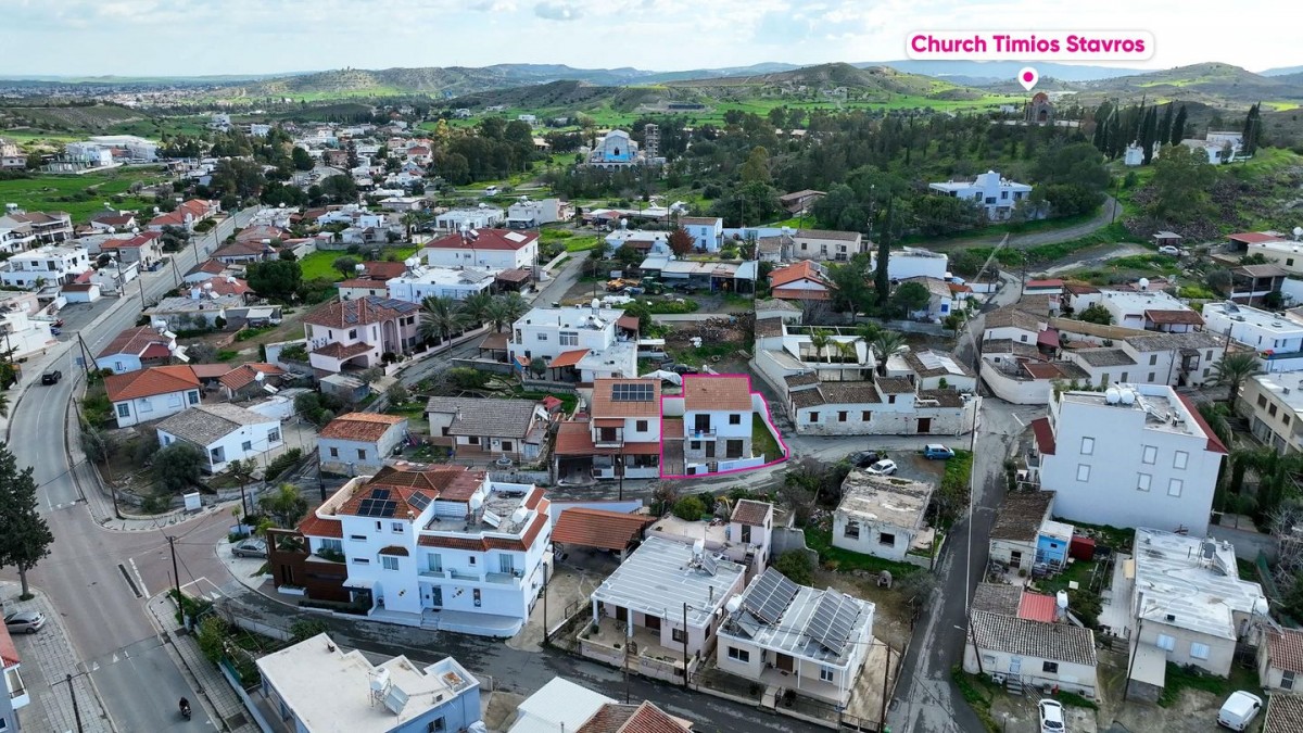 Agia Varvara Semi Detached Villa For Sale | WW31038