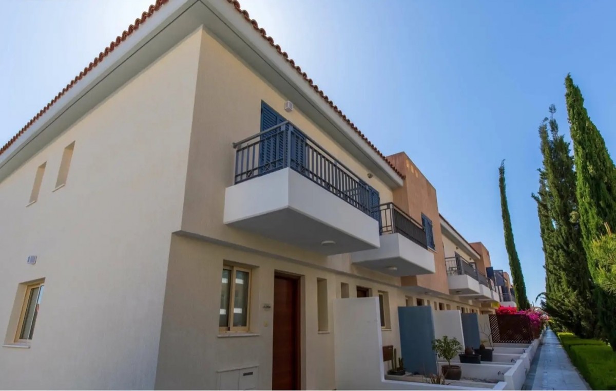 Detached Villa For Rent  in  Kato Paphos - Universal