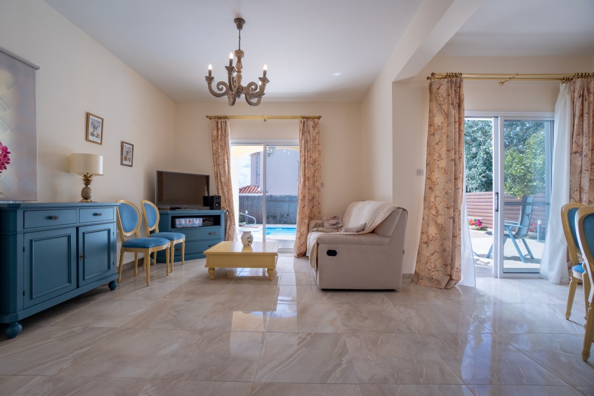Detached Villa For Sale  in  Peyia