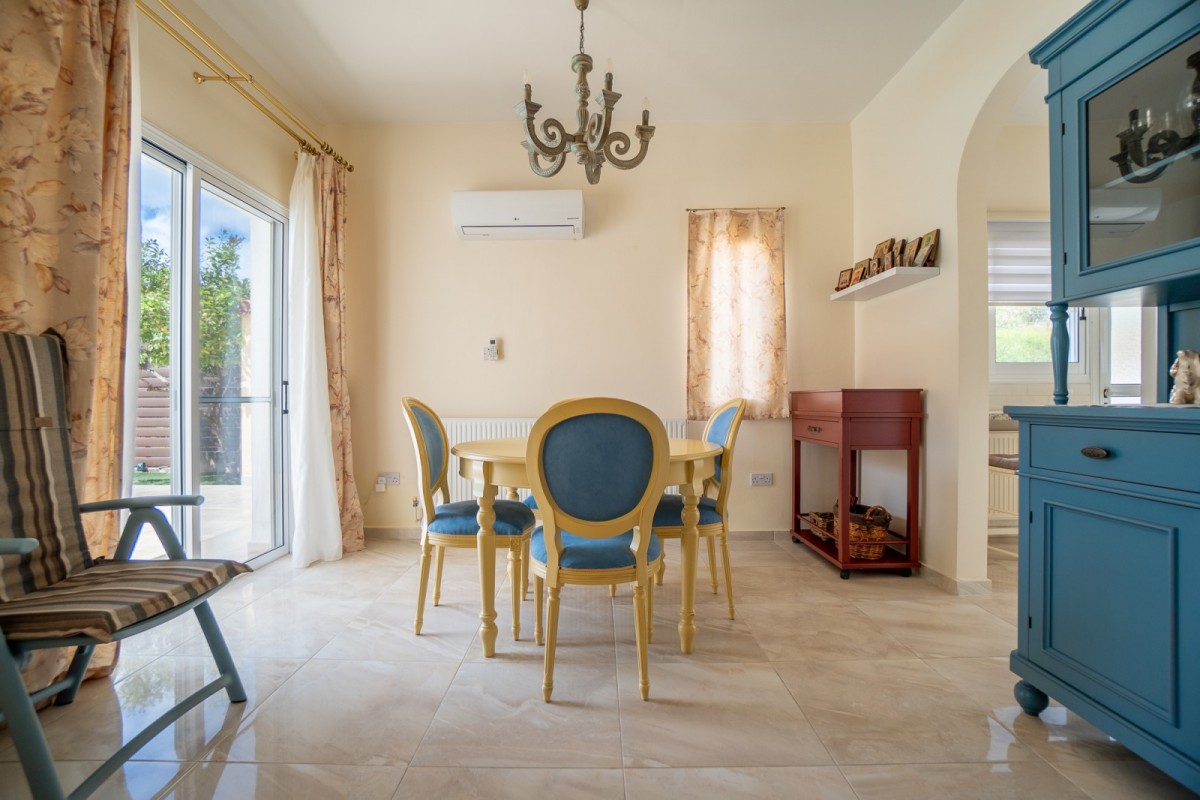 Detached Villa For Sale  in  Peyia