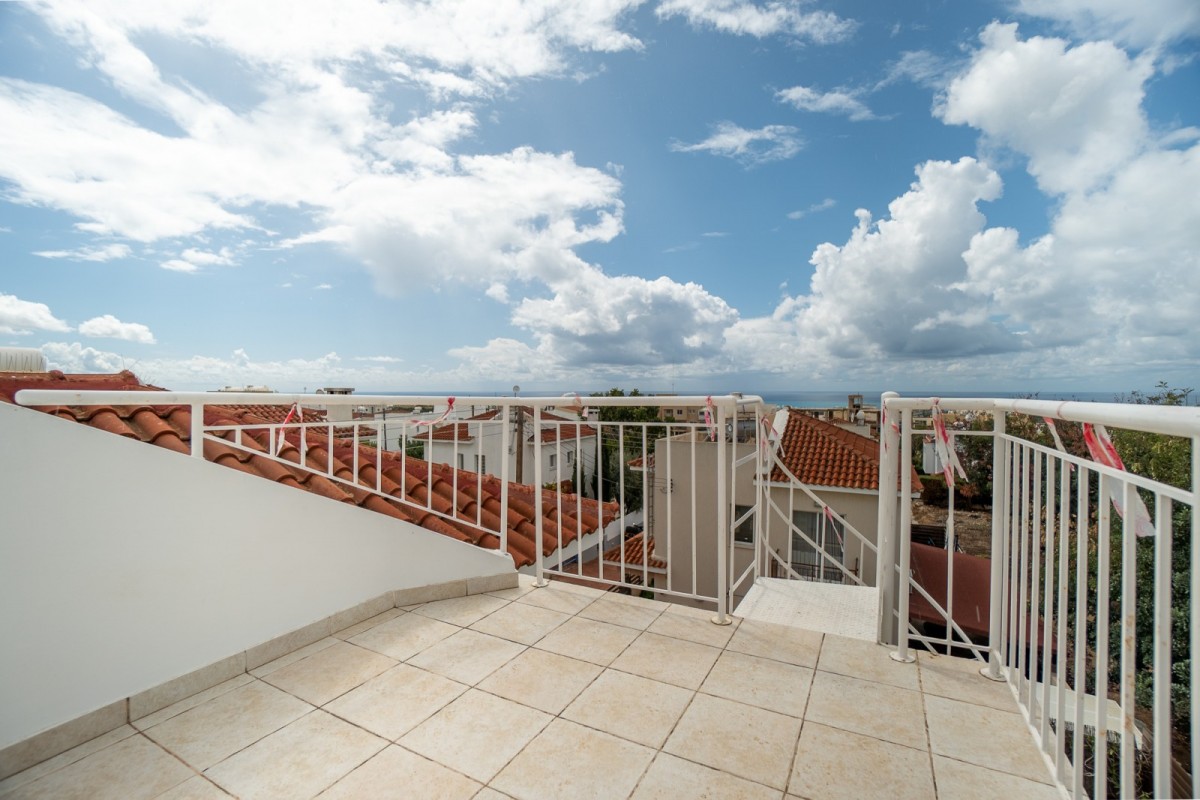 Detached Villa For Sale  in  Peyia