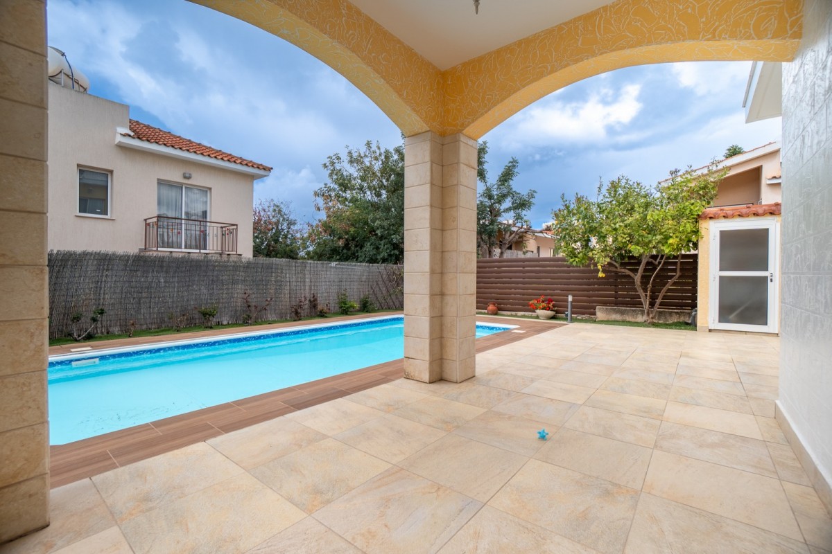 Detached Villa For Sale  in  Peyia