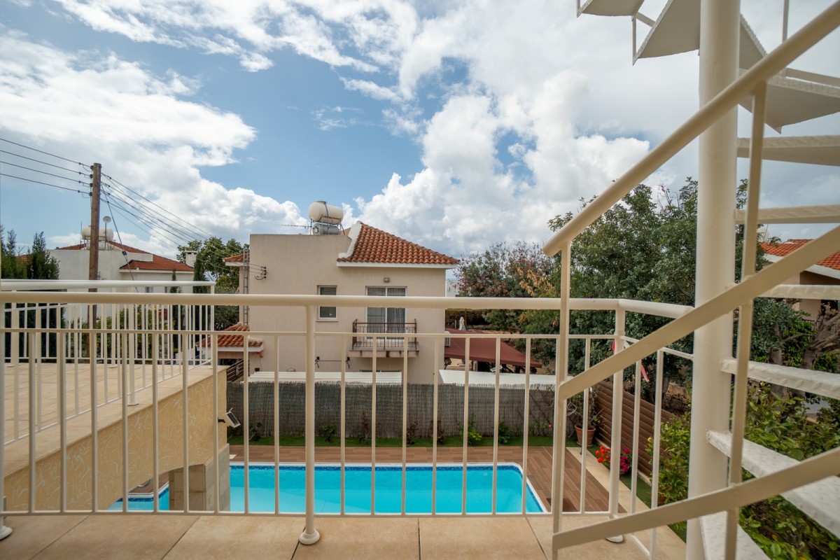 Detached Villa For Sale  in  Peyia