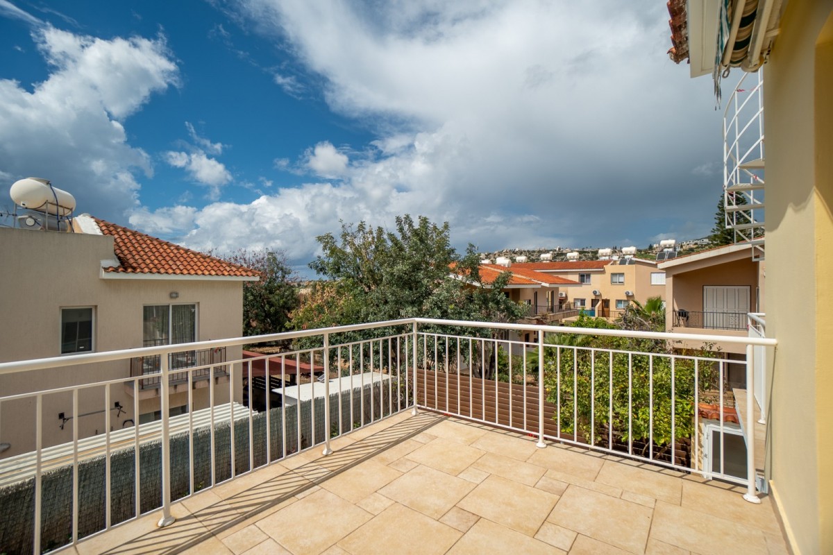 Detached Villa For Sale  in  Peyia