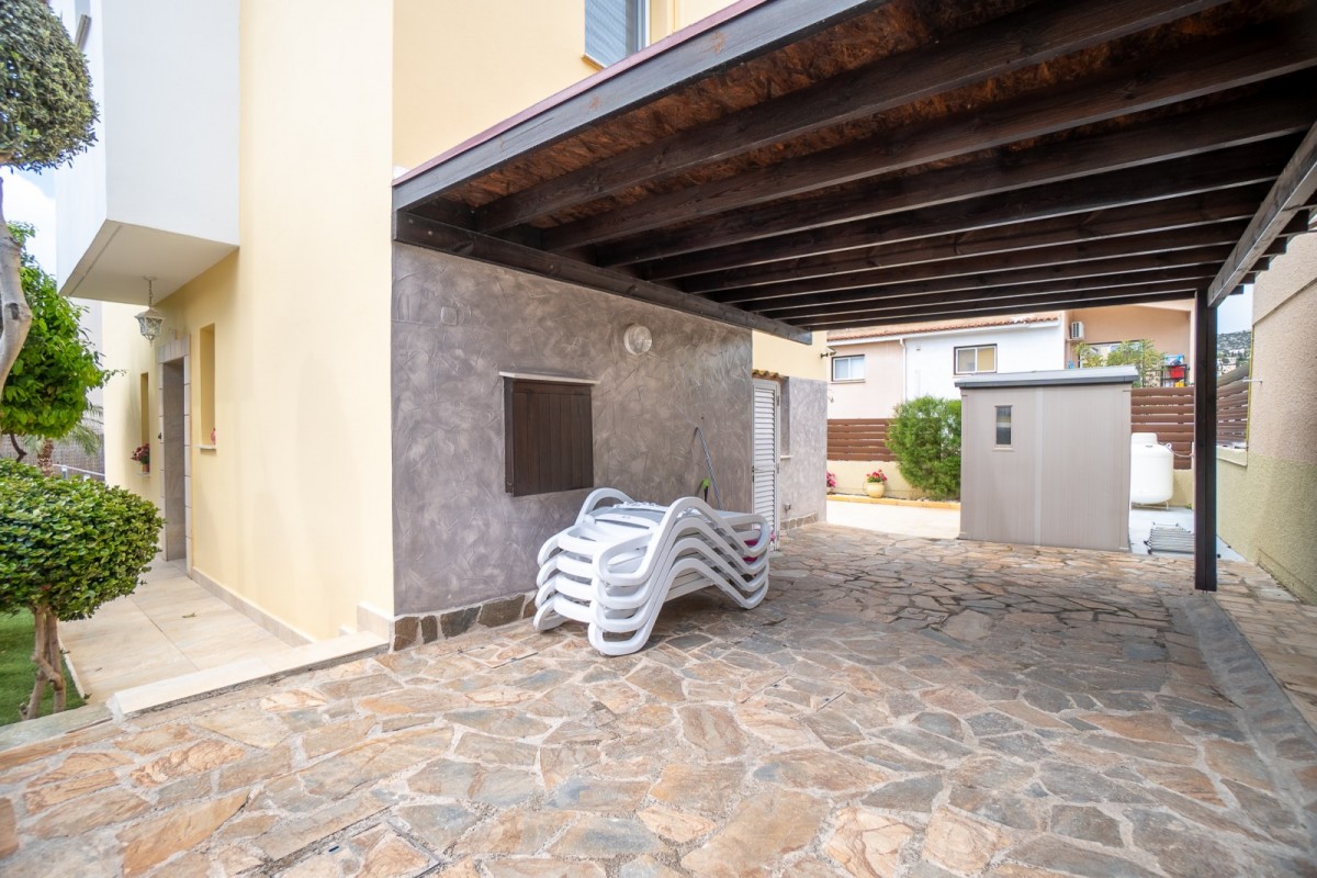 Detached Villa For Sale  in  Peyia