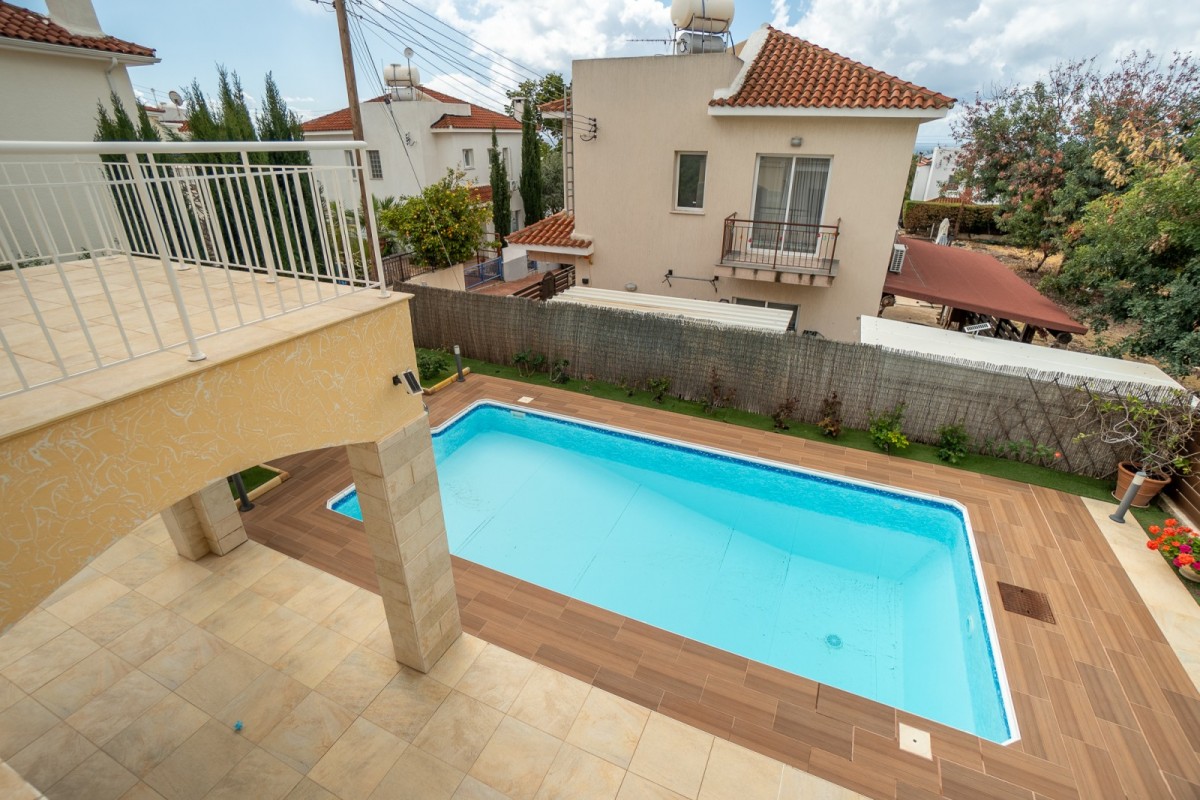 Detached Villa For Sale  in  Peyia