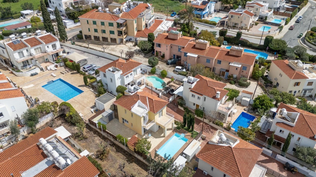 Detached Villa For Sale  in  Peyia