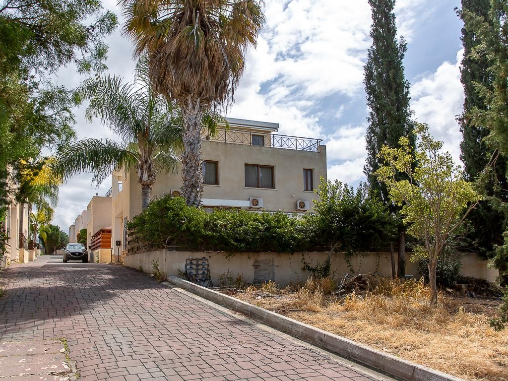 House - Mandarine Gardens - Kissonerga, Paphos