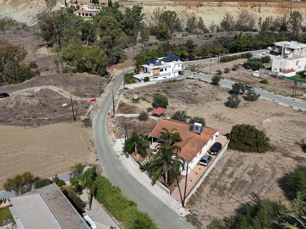 House - Pano Deftera, Nicosia
