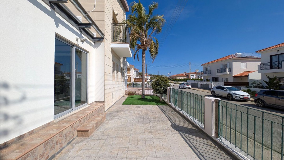 Semi-Detached House in Oroklini, Larnaca