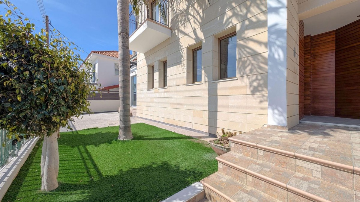 Semi-Detached House in Oroklini, Larnaca