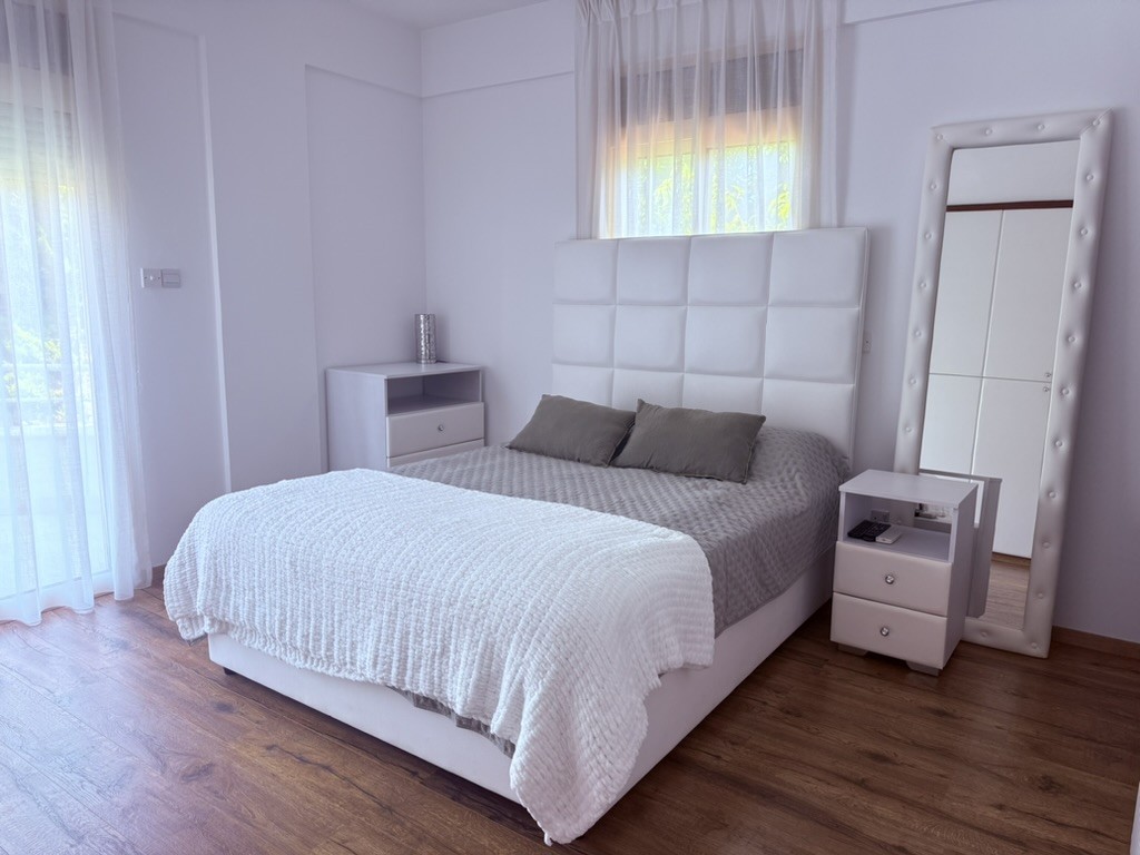 Detached Villa For Sale  in  Pyrgos