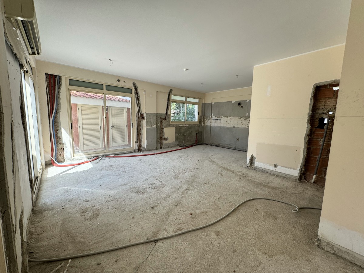 Detached Villa For Sale  in  Pyrgos