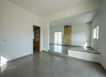 Geri, Nicosia Residential Building For Sale | WW31145