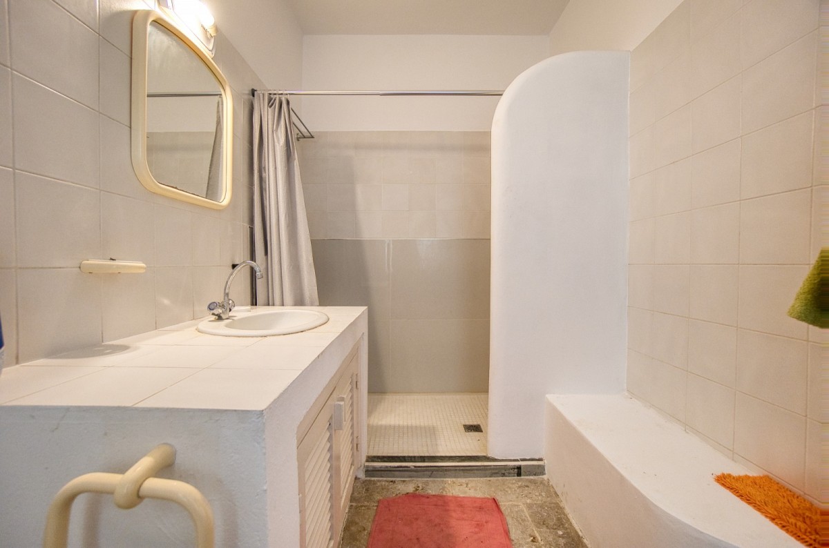 Bungalow For Sale  in  Mesogi