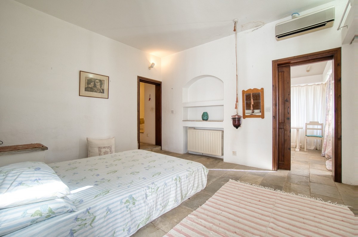 Bungalow For Sale  in  Mesogi