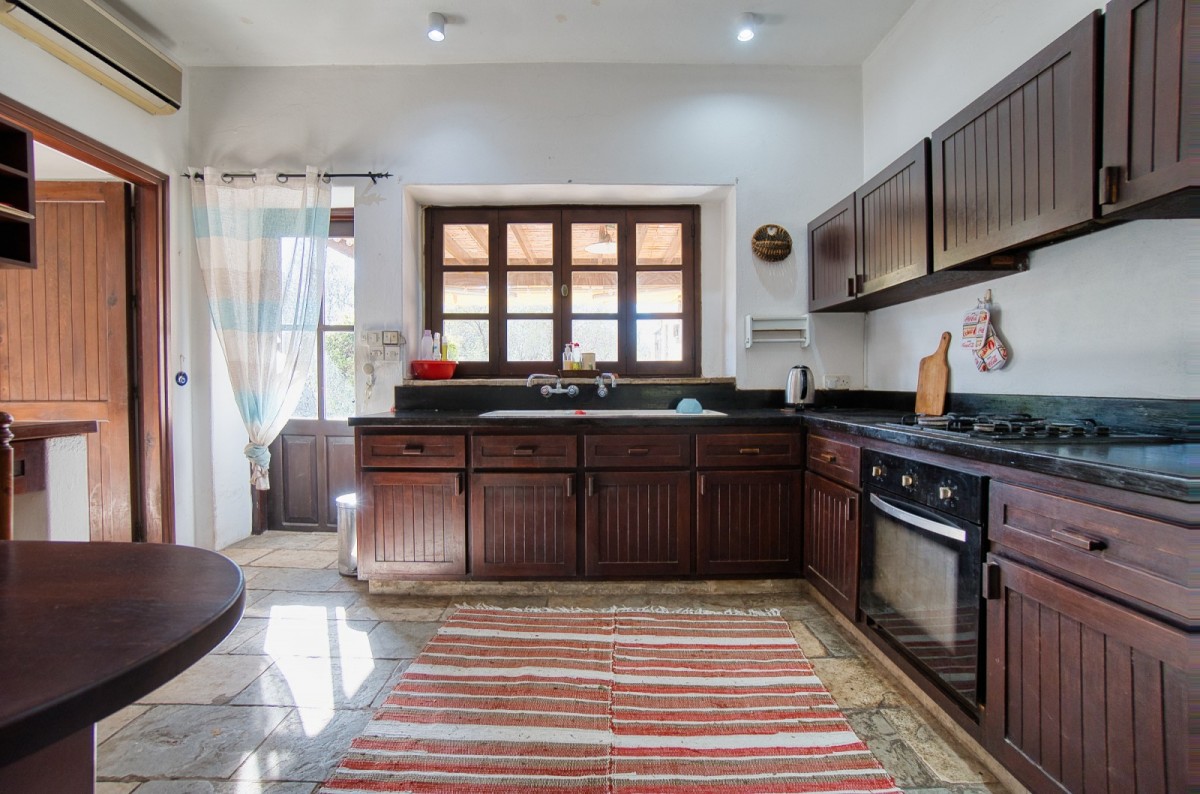 Bungalow For Sale  in  Mesogi