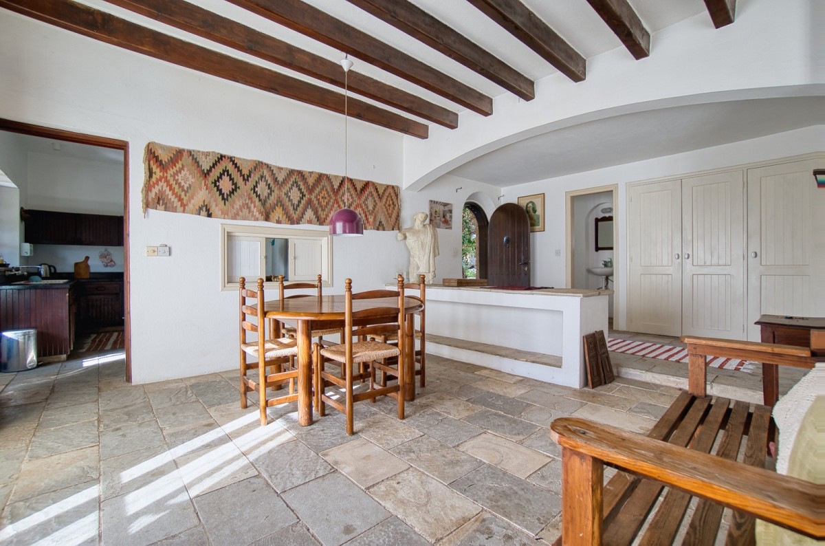 Bungalow For Sale  in  Mesogi