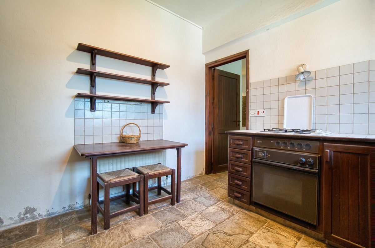 Bungalow For Sale  in  Mesogi