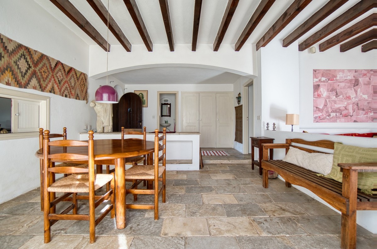 Bungalow For Sale  in  Mesogi