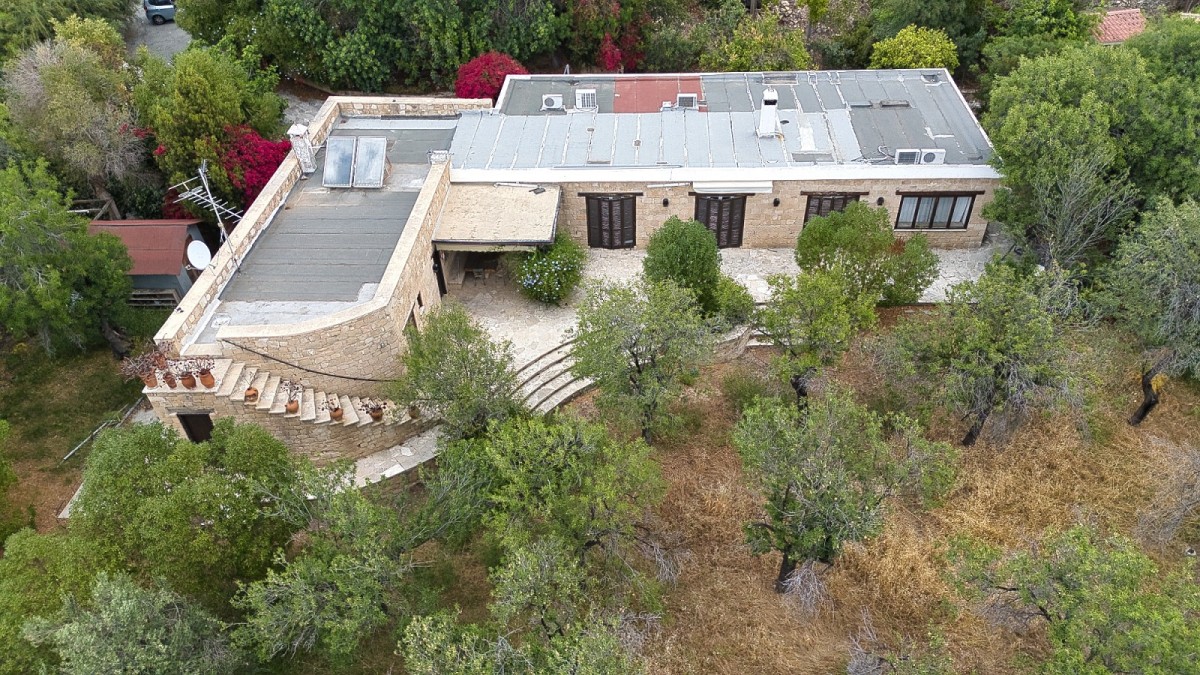 Bungalow For Sale  in  Mesogi