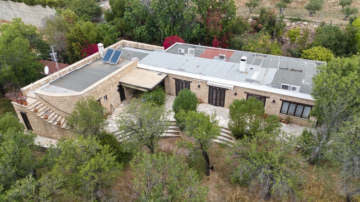 Bungalow For Sale  in  Mesogi