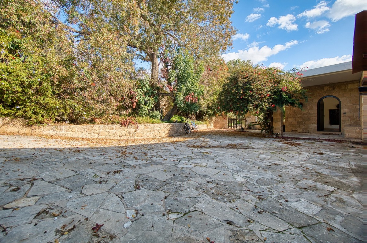 Bungalow For Sale  in  Mesogi