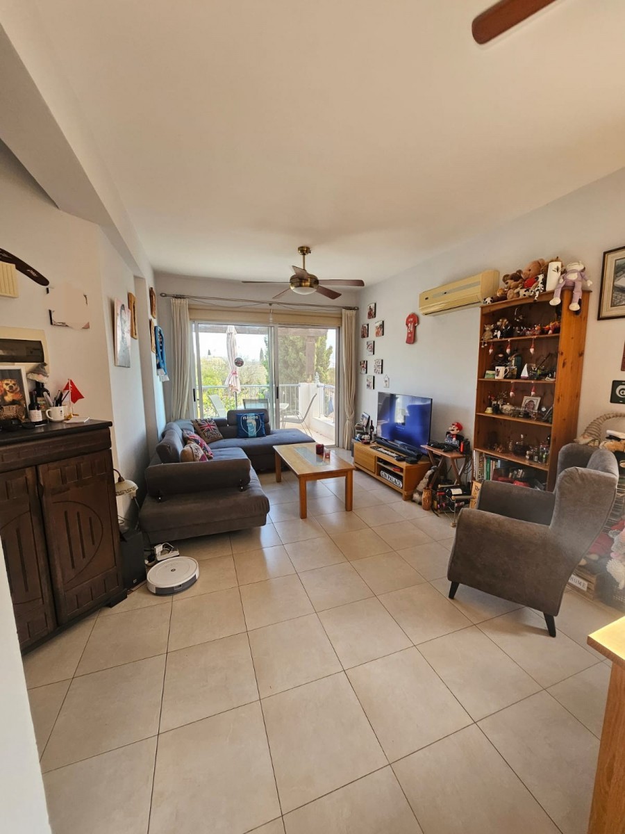 Apartment For Sale  in  Peyia